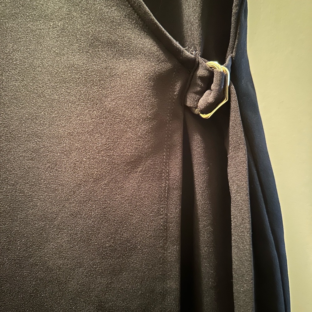 Anne Klein Black Sleeveless Wrap Vest Top Large - Picture 4 of 6